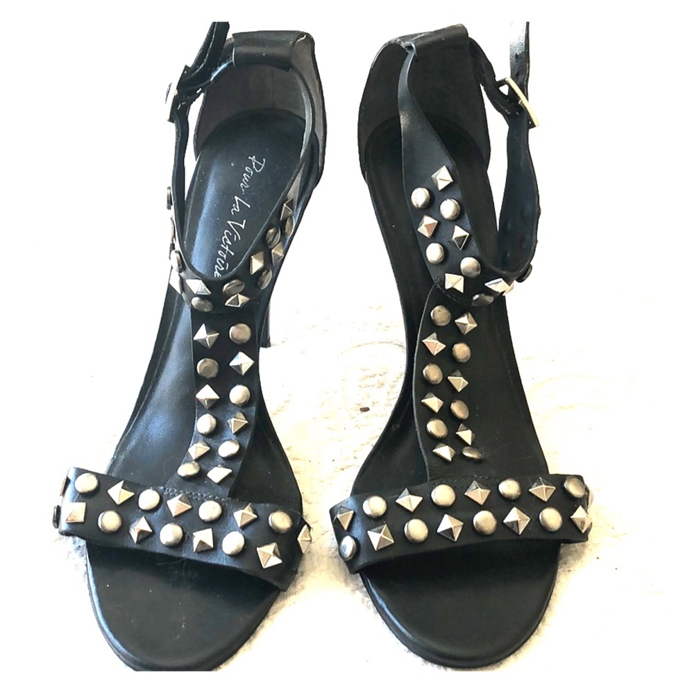 Pour La Victoire Black Leather Studded Sandals